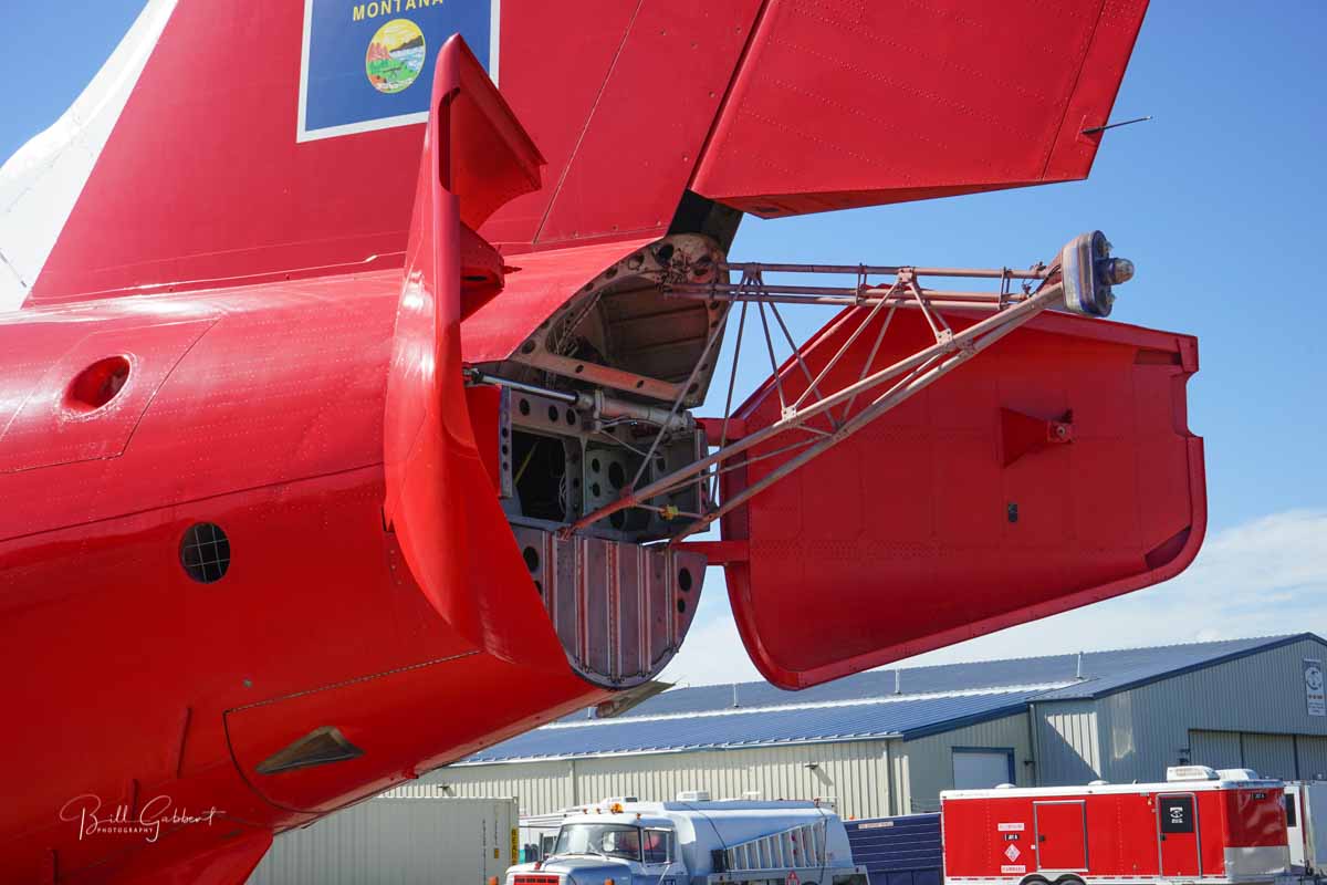 air brake bae-146 Neptune Aviation air tanker wildfire