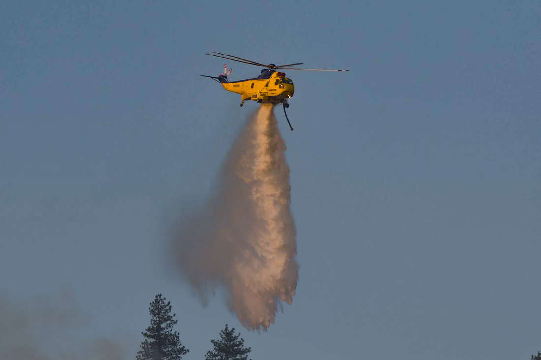helicopter Green Top Mountain Fire