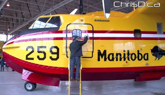 Manitoba CL-415 air tanker