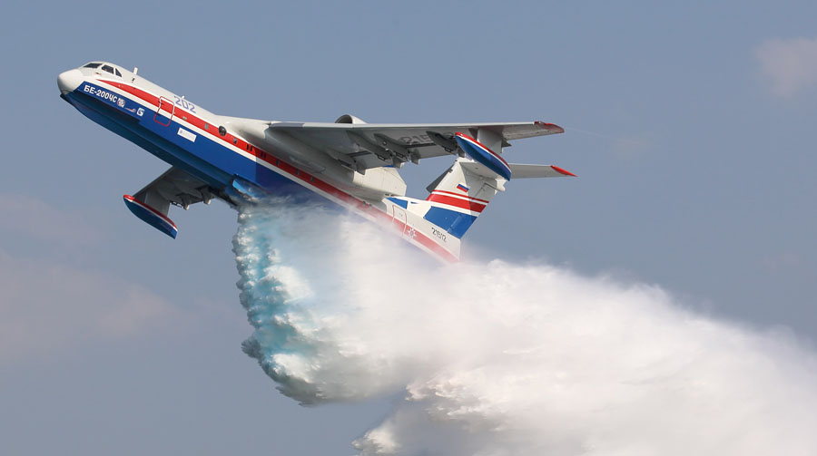 Be-200ES air tanker