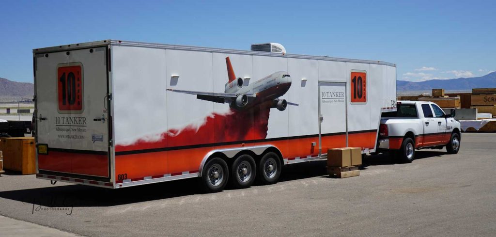 DC-10 air tanker support vehicle