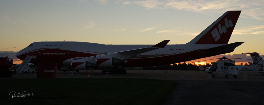 747 sunset March 22, 2016